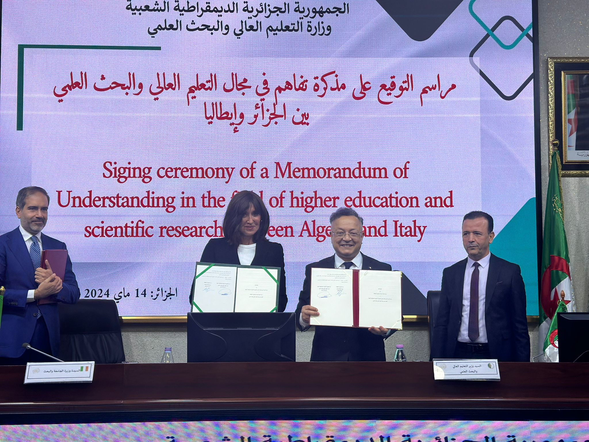 Piano Mattei, Bernini in Algeria firma MOU per rafforzare cooperazione scientifica 
